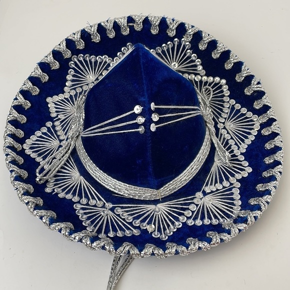 Authentic Vintage Mexican Sombrero by Salazar Yepez - Picture 4 of 16